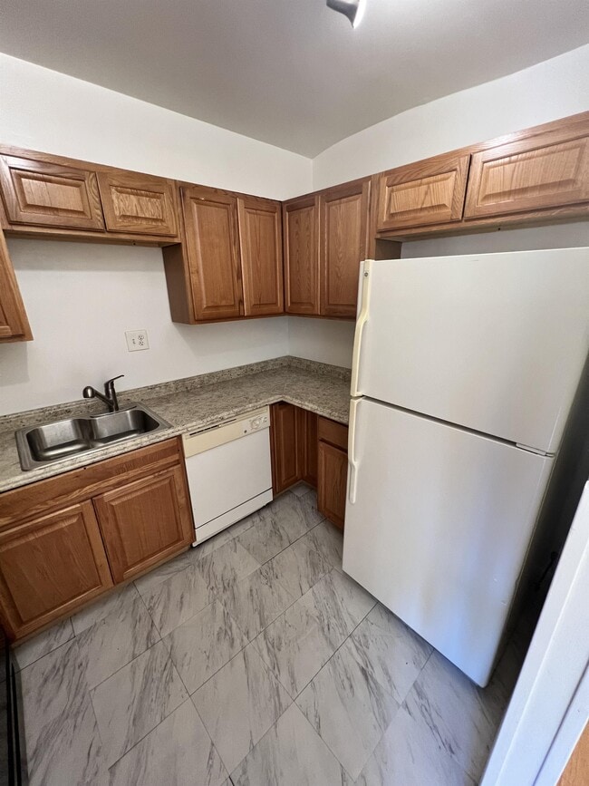 Photo - 3811 Swann Rd