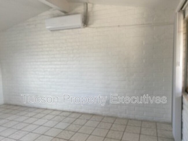 Photo - 5764 S Park Ave