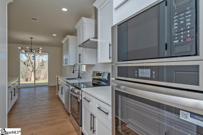 Photo - 105 Horseshoe Bend Rd