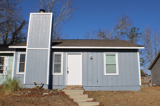 Building Photo - Adorable Duplex! Rental