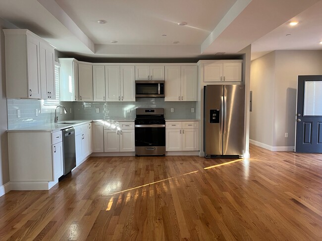 Photo - 12 Lafayette St Unit B