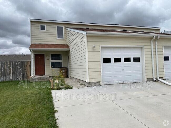 Building Photo - 920 Palmer Dr Rental