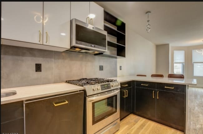 Photo - 623 38th St Unit 2