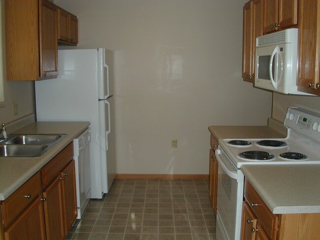 3324-26-28-30 Randy Rd.