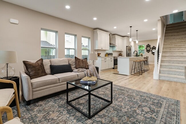 Living/Kitchen - 2587 Dayton Ave