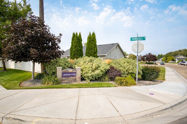 Photo - 3916 Kirby Cir