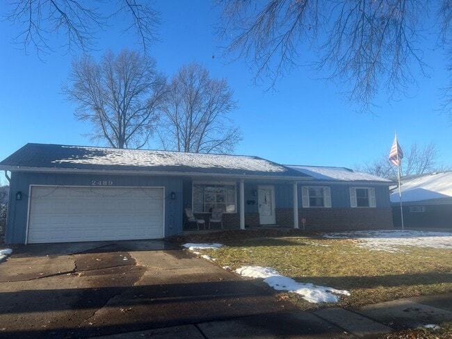 Photo - Indian Hills 3 Bedroom 2 full Bath 2300 Sq ft