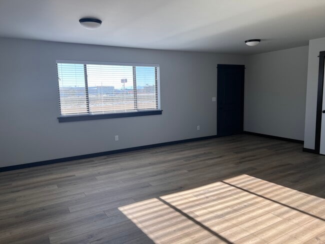 Photo - 205 Stiles Ave Unidad B