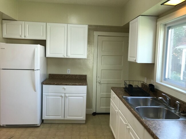 Photo - 3 Bed 1.5 Bath Single Family Home for Rent in Butler, PA