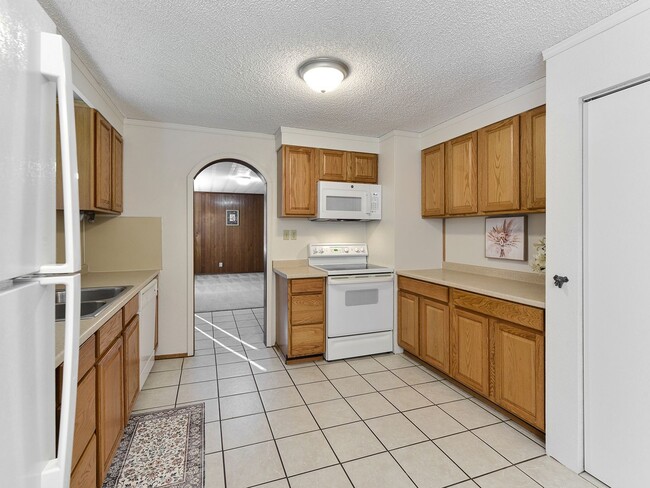 Photo - Beautiful One Level 2+ Bedroom Cottage in Renton!