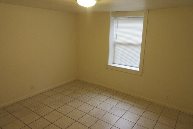 Photo - 1504 Rosemary Ln Unit Apt A