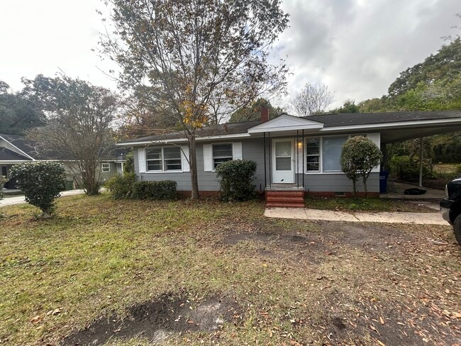 Building Photo - 219 Wood Dale Dr Rental
