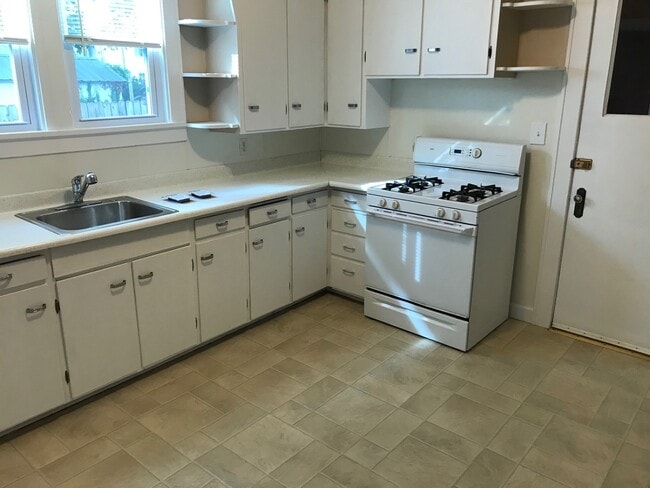 Photo - 106 Plum St