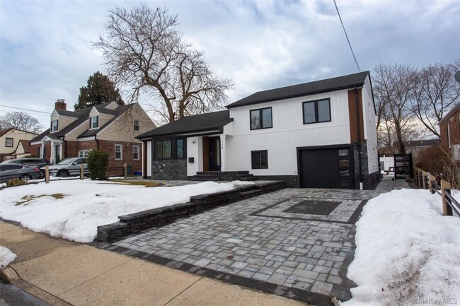 Photo - 712 Barnes Ave