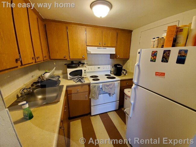 Photo - 524 Putnam Ave Unit #1