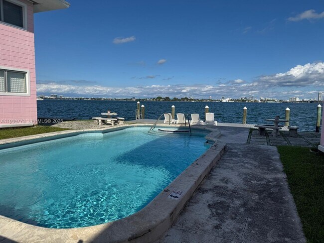 Photo - 7921 East Dr Unidad 3