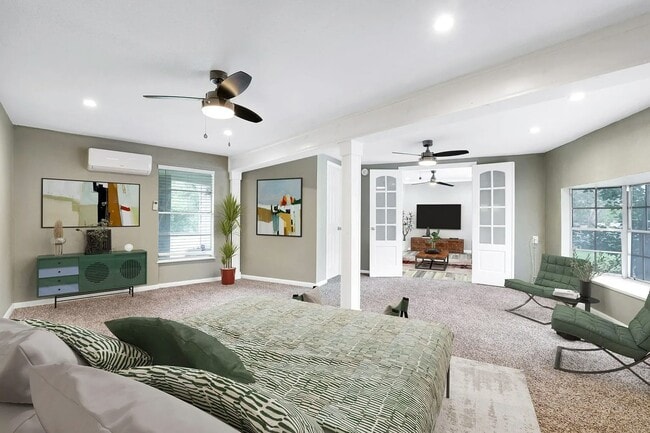 Photo - 235 Saratoga Dr