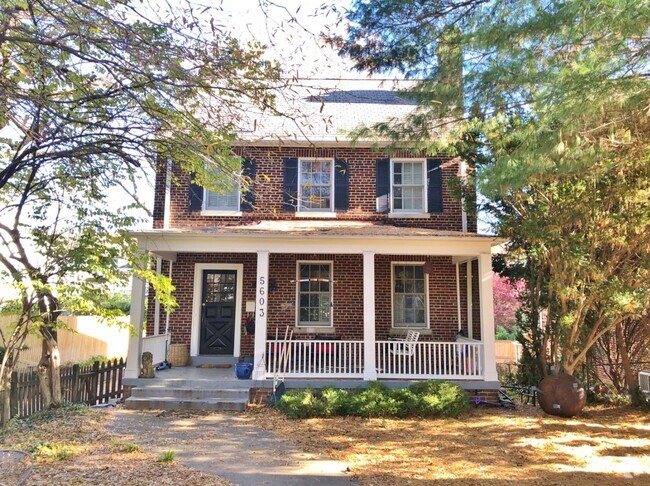 Building Photo - Chevy Chase Beauty Rental