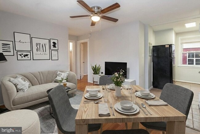 Photo - 2415 Ontario Rd NW Unit 301