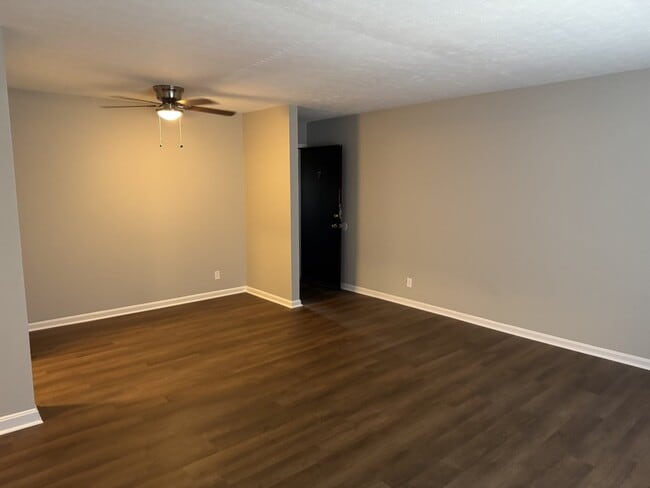 Photo - 9304 Aylesbury Dr Unit 7