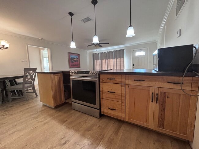 Photo - 2880 NW 1st Ave