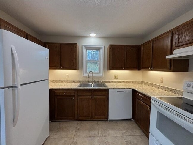 Photo - 1830 Lowe St