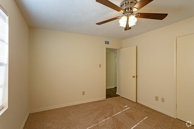 2BR, 2BA-1152SF, Bedroom