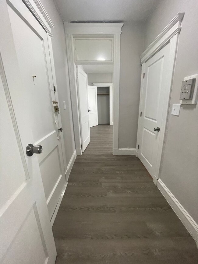 Photo - BRAND NEW STUDIO, Just finished . heat Hw inc no fee Students ok NEW KIT, BATH, FLOORS , PAINT