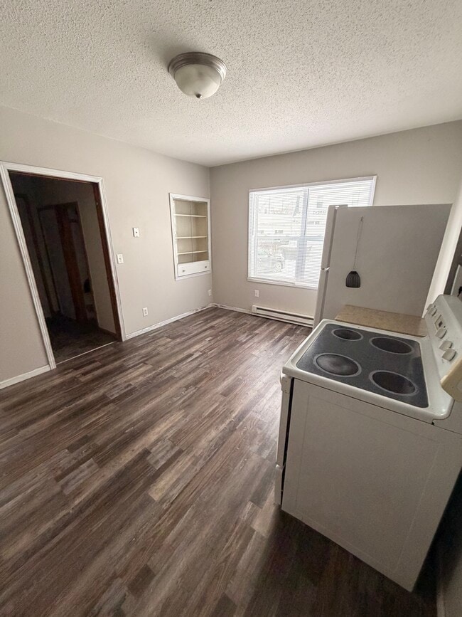 Photo - 424 4th St S