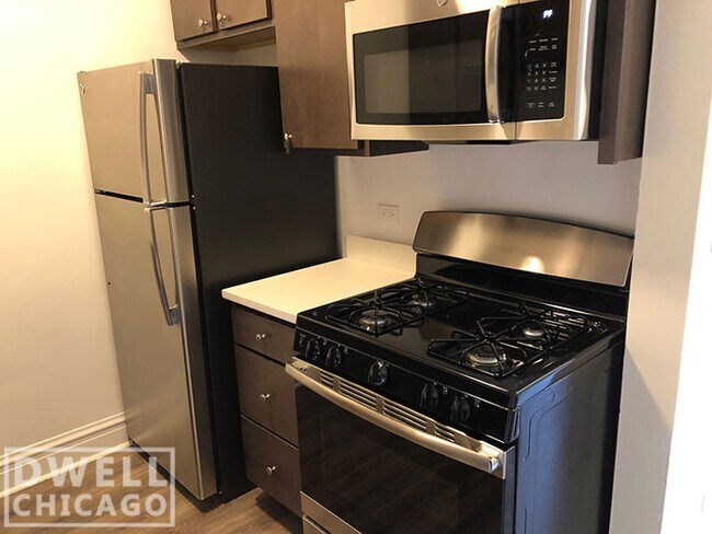Building Photo - 2934 W Palmer St Unit 2 Rental