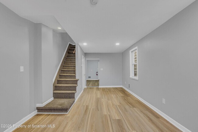 Photo - 1009 W Lackawanna Ave