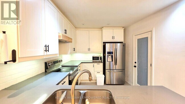 Photo - 583 Old Weston Rd