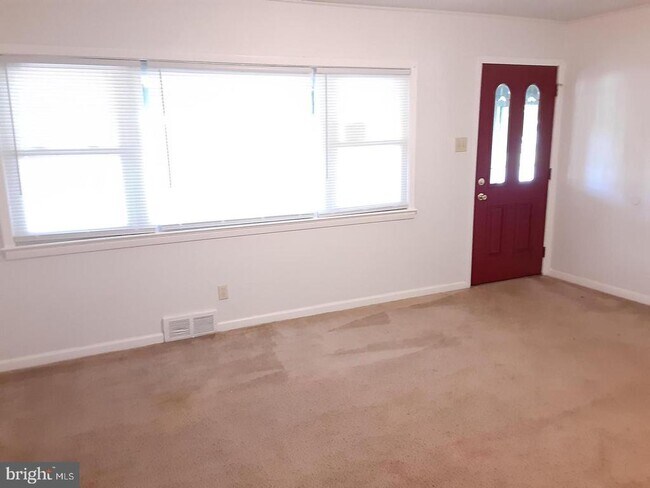 Photo - 209 Baldwin Rd