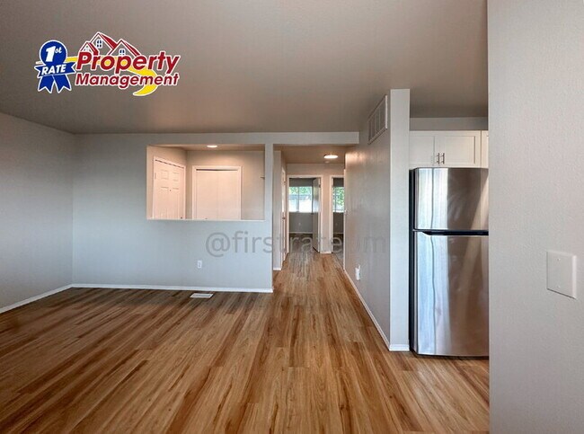 Photo - 4876 W Blodgett Ln Unidad #202