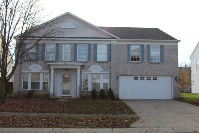 Huge 4 Bedroom Home in Avon Schools! - Huge 4 Bedroom Home in Avon Schools!