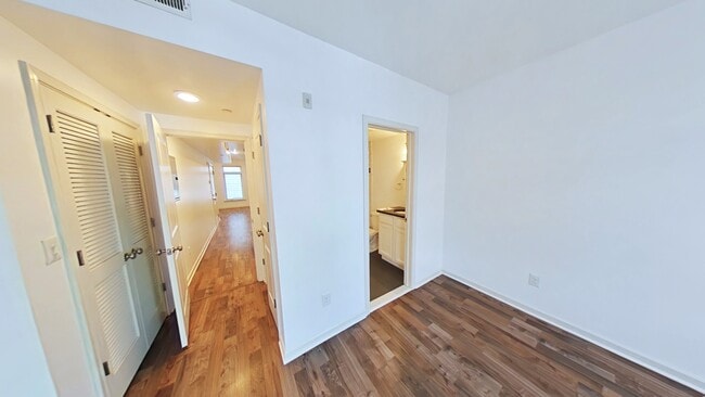 Photo - 6619 Ridge Avenue