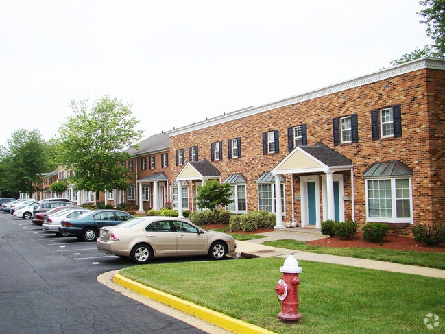 Churchill Mews Apartments