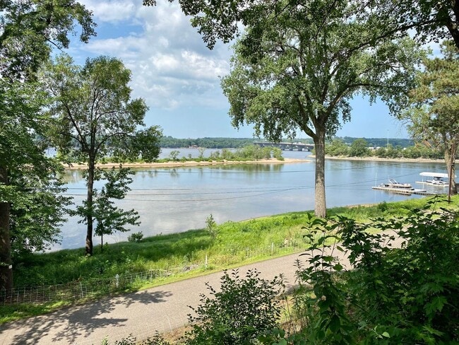 Photo - Nice 3 Bedroom house on the river front in Hudson