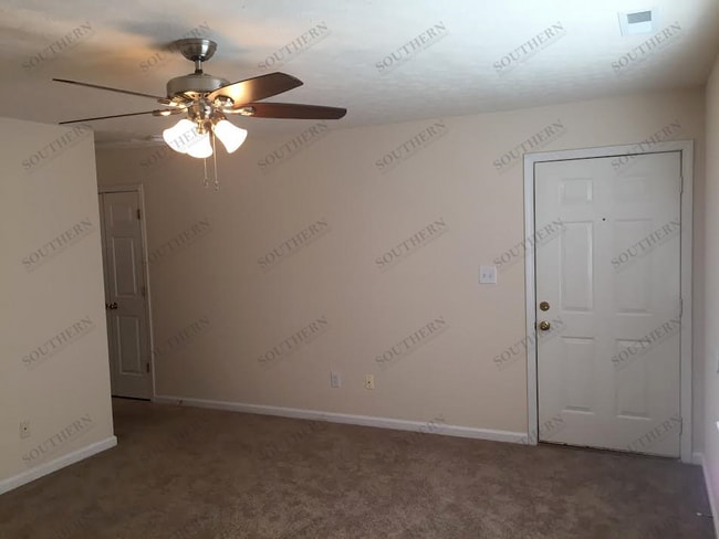 Photo - 3921 Banyan Ct Unit B