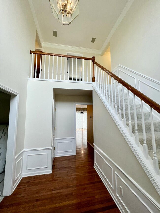Photo - 16185 Country Knoll Dr