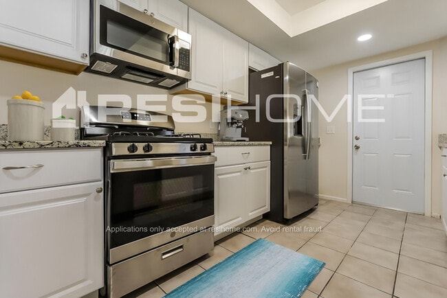 Photo - 8440 N River Dune St