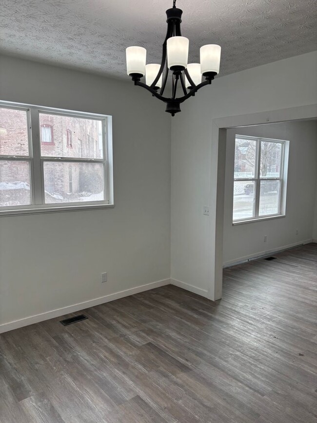 Photo - New Glory Unit 1214