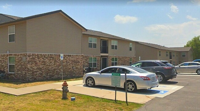 Photo - 1501 Newland Dr