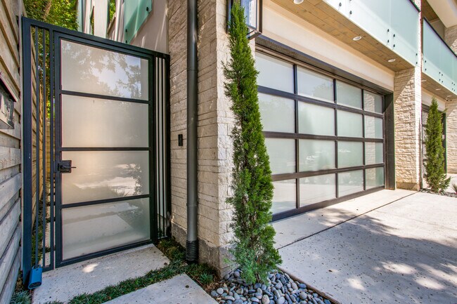 Photo - 4218 Bowser Ave