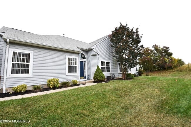 Photo - 133 Belvedere Dr N