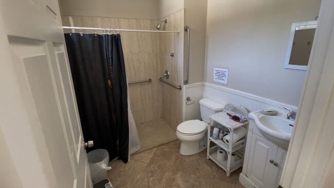 Photo - 3 Bed 2 Bath Home