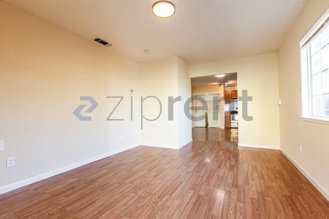 Photo - 3520 Y St