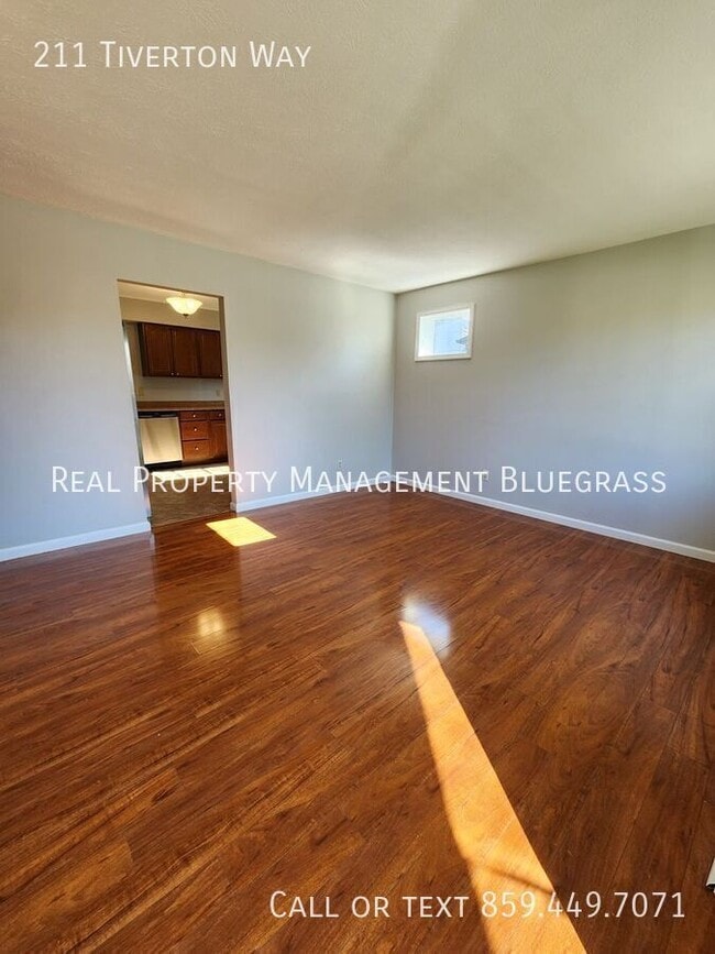 Photo - 211 E Tiverton Way