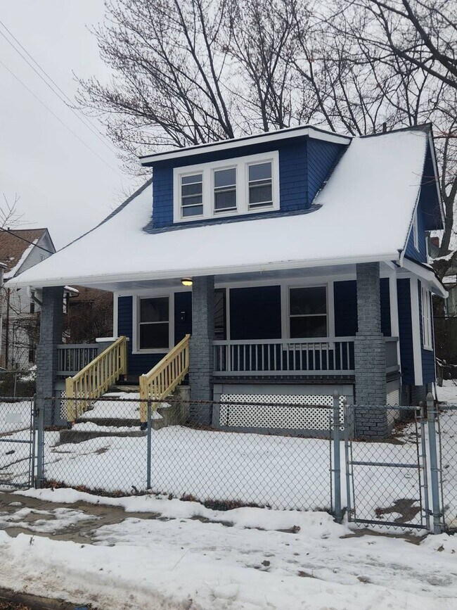 Photo - Charming 3-Bedroom Property in Prime Location