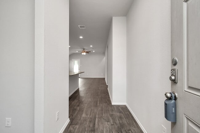 Photo - 9847 Laurel Lake Dr